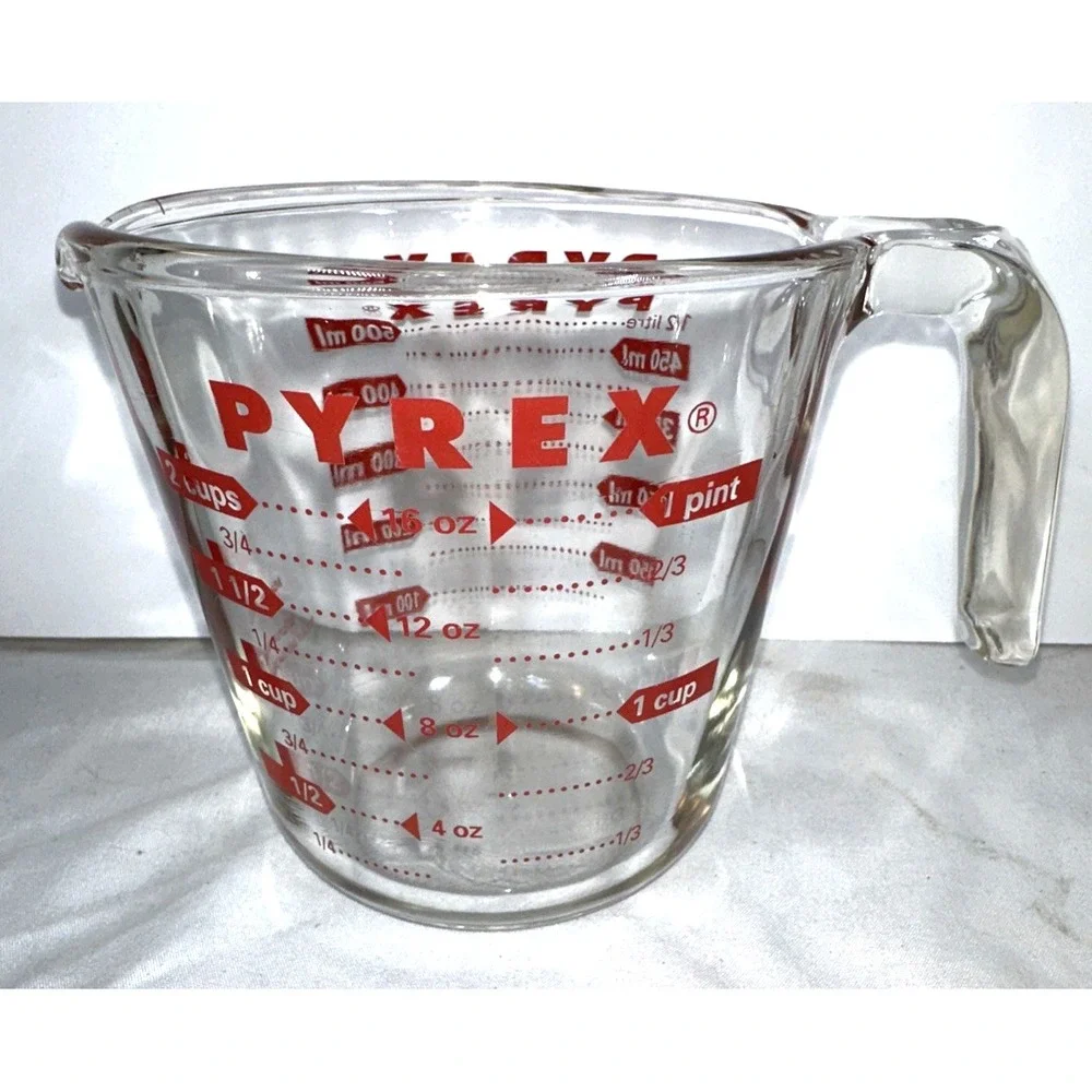 Vintage PYREX 2 Cup Measuring Cup Red Dotted Font Open Handle J-24 Mold USA